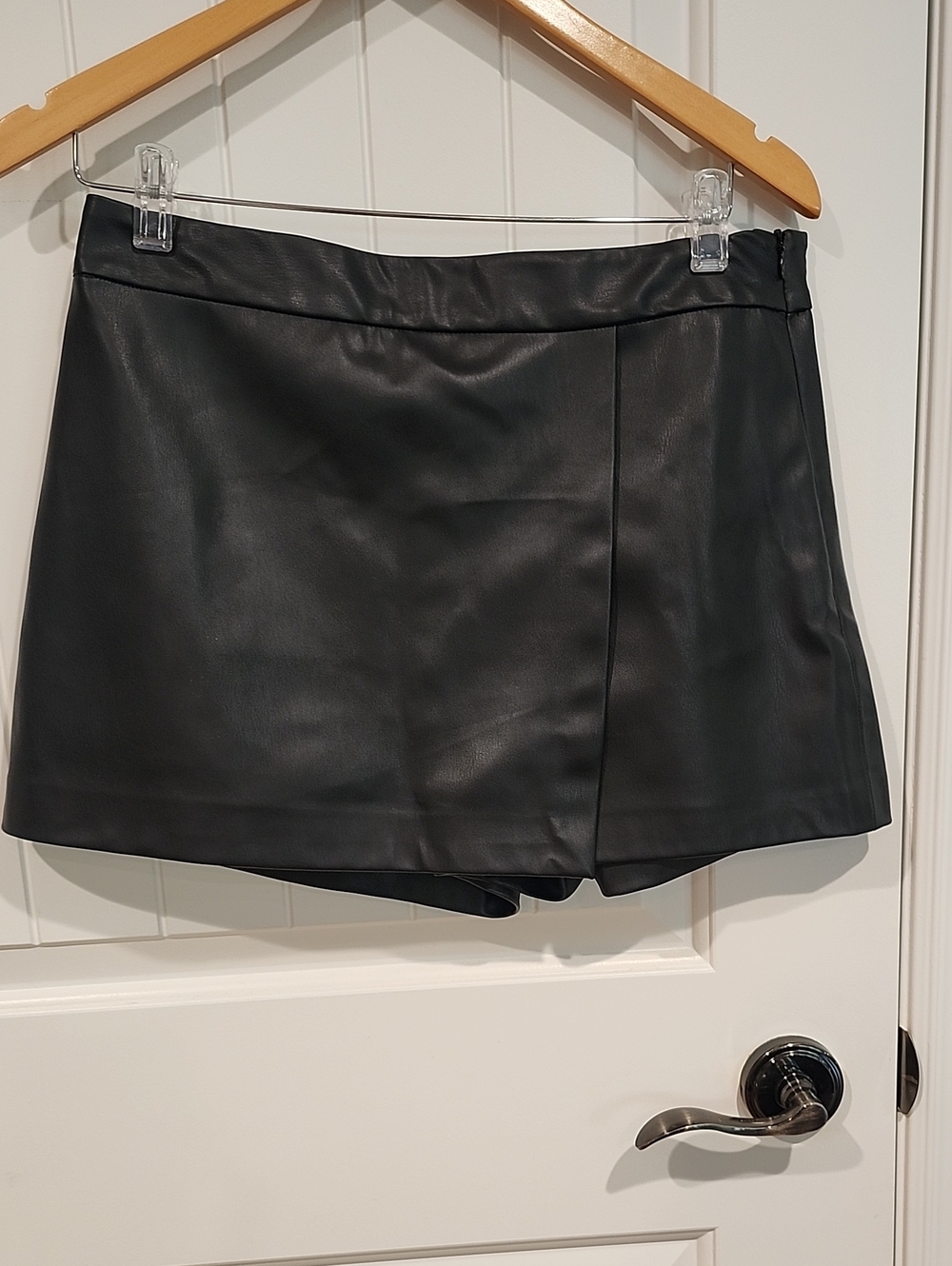 Zara Black Faux Leather Skort